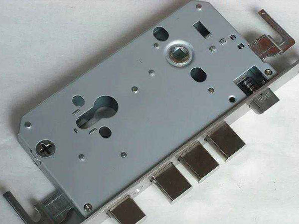 海丰24小时上门开锁公司